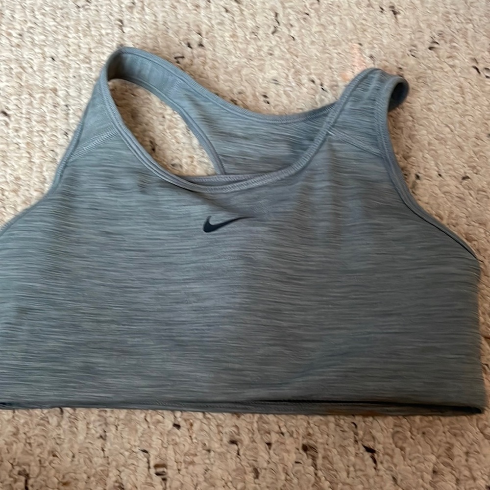 grey nike sports bra
